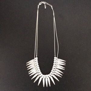 NWOT silver feather necklace